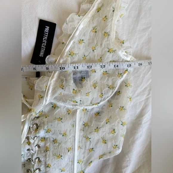 NWT PrettyLittleThing White Floral Chiffon Lace Up Boned Corset Top 6 - Picture 11 of 12